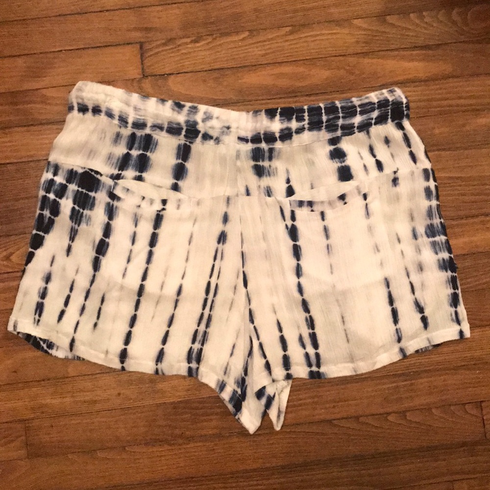 French Connection tie dye shorts - Picture 2 of 3